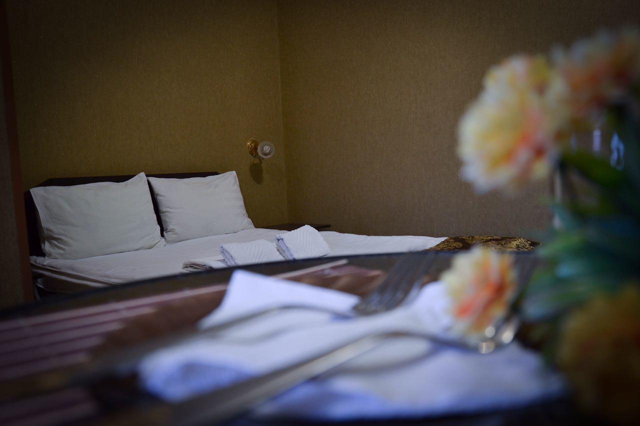 Vip Mini Hotel Semey Ngoại thất bức ảnh