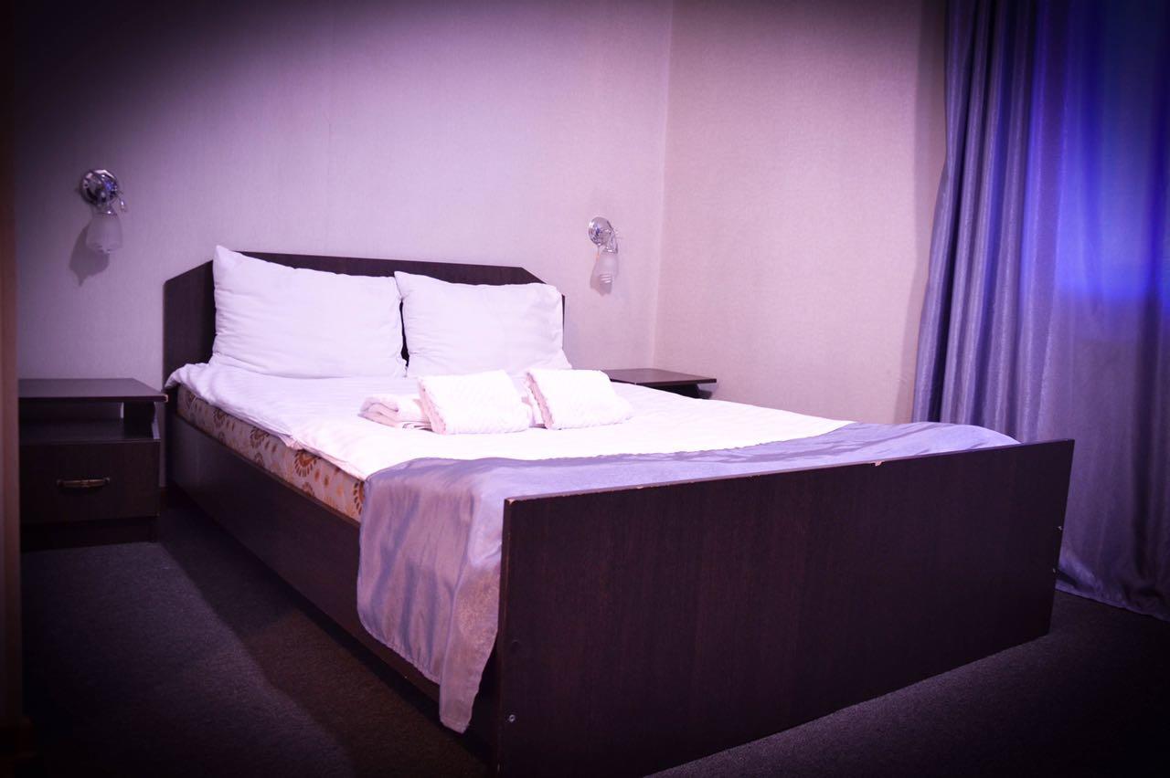 Vip Mini Hotel Semey Ngoại thất bức ảnh
