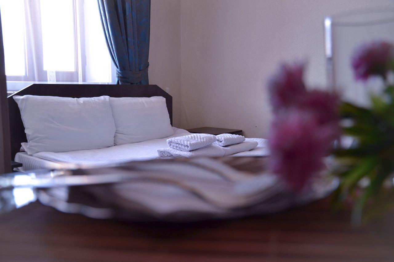 Vip Mini Hotel Semey Ngoại thất bức ảnh