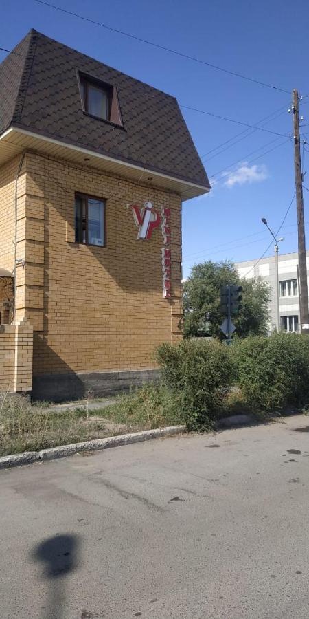 Vip Mini Hotel Semey Ngoại thất bức ảnh